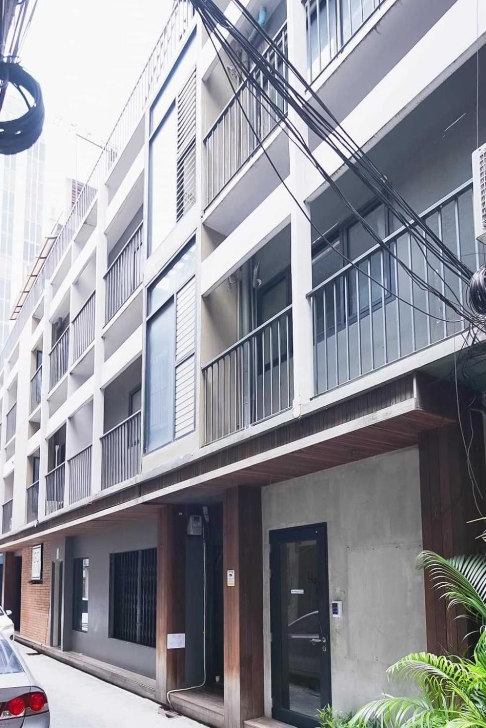 Z Go Inn Bts St Louis Silom V โกอินน์ บีทีเอส เซนต์หลุยส์ สีลม 3 بانكوك المظهر الخارجي الصورة